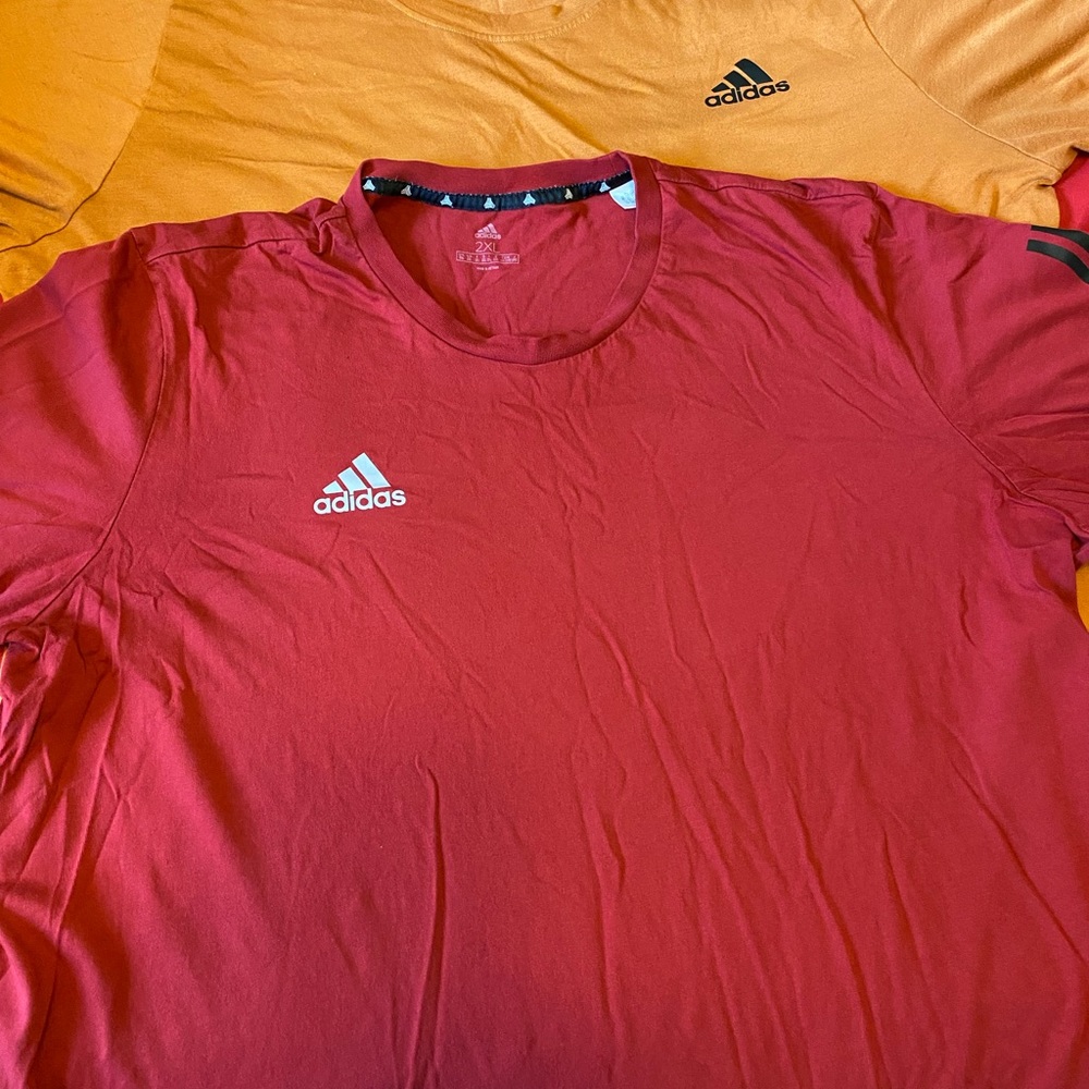 ADIDAS T SHIRT 2 units